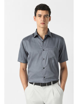 Van Heusen - Men Grey Check Half Sleeves Formal Shirt