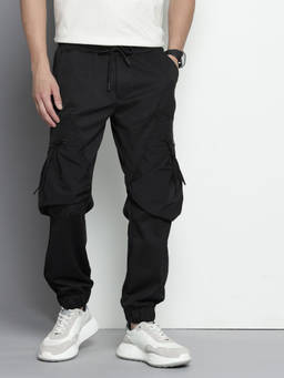 The Indian Garage Co - Black Men's Relaxed Fit Textured Mid-Rise Knitted Cargo Joggers