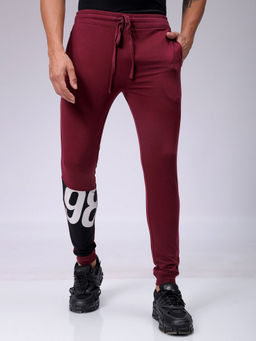 The Indian Garage Co - Maroon Men's Slim Fit Colorblocked Mid-Rise Knitted Joggers
