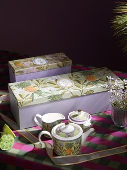 Pure Home + Living - Green/White Pineapple Print Tea