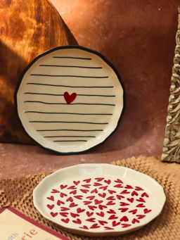 WEAVING HOMES - Pack of 2 Striped Heart & All Heart Snack Plate Combo