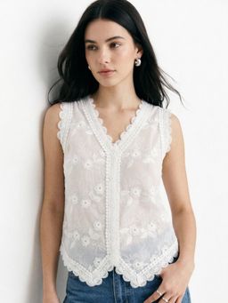 Outzidr - White V Neck And V Notch Hem Blouson Top