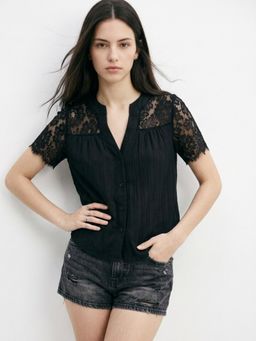 Outzidr - Black V Neck Blouson With Lace Inserts On Sleeves