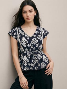 Outzidr - Navy Blue Floral Print Top
