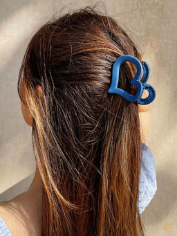 Pipa Bella by Nykaa Fashion - Blue Heart Hair Claw Clip