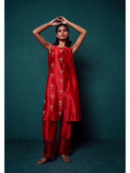Suave by Neha Arora - Red Surkh Kurta With Bustier And Pant (Set of 3)