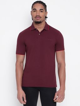 Guess - Men Maroon Solid Polo T-Shirt