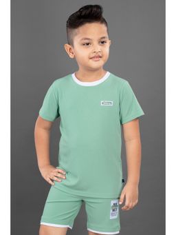 3PIN - Green Solid Regular T-shirt with Shorts