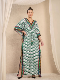 First Resort by Ramola Bachchan - Green And White Triangle Geometric Print Full Length Kaftan
