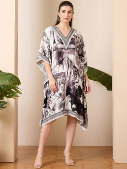 First Resort by Ramola Bachchan - Black And White Abstract Mid Length Kaftan