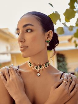 Outhouse - Le Palmier Green Choker