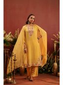 Yellow color option, Currently selected