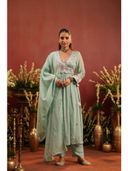 Green color option, Sold out, Currently selected