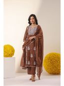 Brown color option, Currently selected