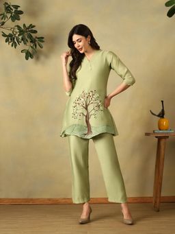 Mamicha - Sage Green Kashvi Kurta Set