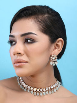 Auraa Trends - 22KT Gold Plated Kundan Classic Necklace Set