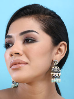 Auraa Trends - 22KT Gold Plated Kundan Elegant Grey Earring Set