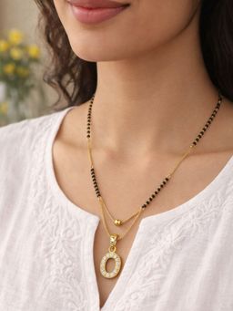 Digital Dress Room - O Letter White Short Gold Ball Mangalsutra