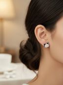 White color option, Currently selected