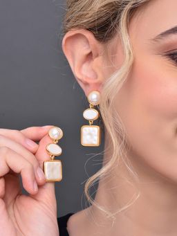 REENISAA - White Geometric Pearl Earrings