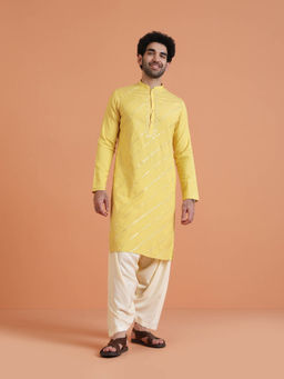 KISAH - Men Yellow Embroidered Kurta with White Patiala