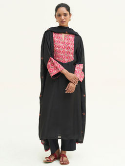 Ganga Fashions - Black Patola Printed & Mirror Work Kurta with Pant and Dupatta (Set of 3)