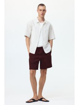 H&M - Men Red Relaxed Fit Textured shorts