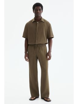 H&M - Men Green Relaxed Fit Textured Trousers