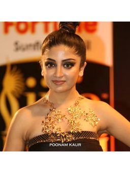 Suhani Pittie - Acrylic Pipe Neckpiece