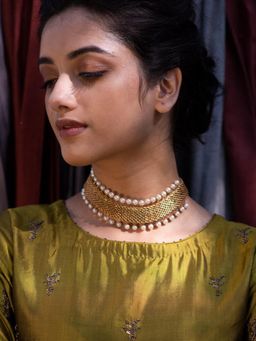 Suhani Pittie - Golden Mesh And Pearl Choker