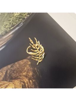 Suhani Pittie - Gilded Grass Ring