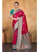 Red color option, Sold out, Currently selected