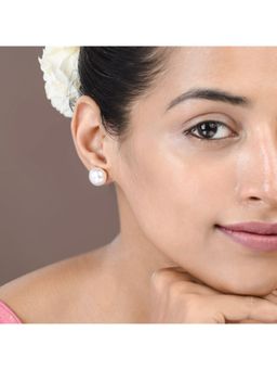 Designbox - Pearl with Gold Ring Earrings