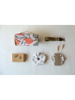 Lukka Chuppi - Perfect Essentials Gift Hamper An Eco-Friendly & Plastic Free (Set of 5)