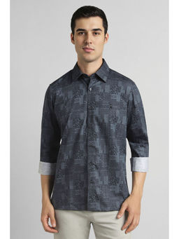 Simon Carter - Grey Shirt