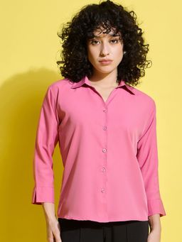 Buynewtrend - Crepe Regular Fit Solid Pink Women Formal Shirt
