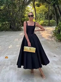 MISS MOSA BY AKANKSHA - Rigata Holiday Statement Maxi Dress In Black