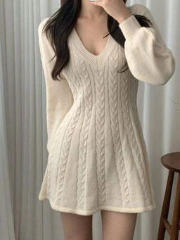 MISS MOSA BY AKANKSHA - Taron Knitted A- Line Dress