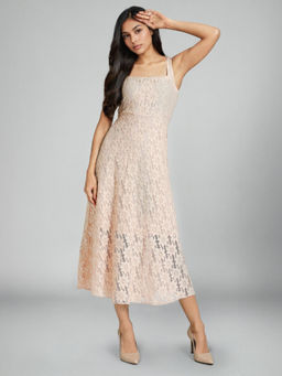 EMBLAZE - Peach Lace Midi Dress