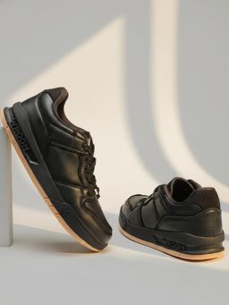WROGN - Black Sidecar Black Crest Sneakers