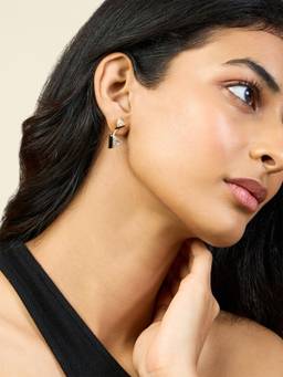 Isharya - White Triangles Earrings