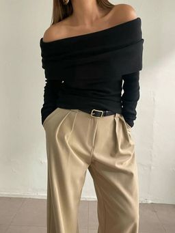 Outzidr - Women Solid Full Sleeves Black Sweater