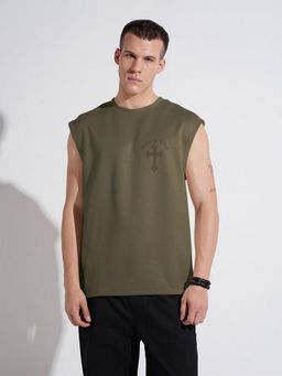 SHOWOFF - Men Olive Suede Graphic Round Neck T-Shirt