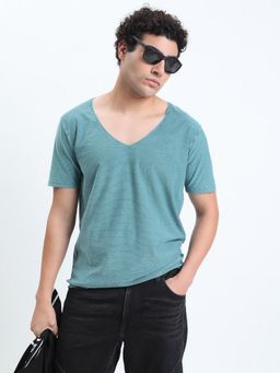 SHOWOFF - Men Blue Cotton Solid V-Neck T-Shirt