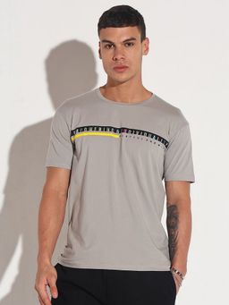 SHOWOFF - Men Grey Cotton Blend Typography Crew Neck T-Shirt