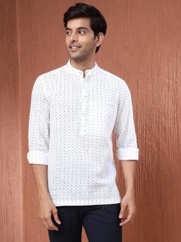 Fabindia - Men Cotton Printed Slim Fit White Shirt