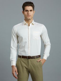 Reid & Taylor - Men Cotton Solid Regular Fit Cream Shirt