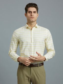 Reid & Taylor - Men Cotton Checks Slim Fit Yellow Shirt