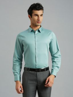 Reid & Taylor - Men Cotton Blend Solid Slim Fit Green Shirt
