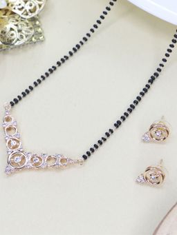 I Jewels - Traditional Single Line Pendant With Black Bead Chain Mangalsutra With Earrings